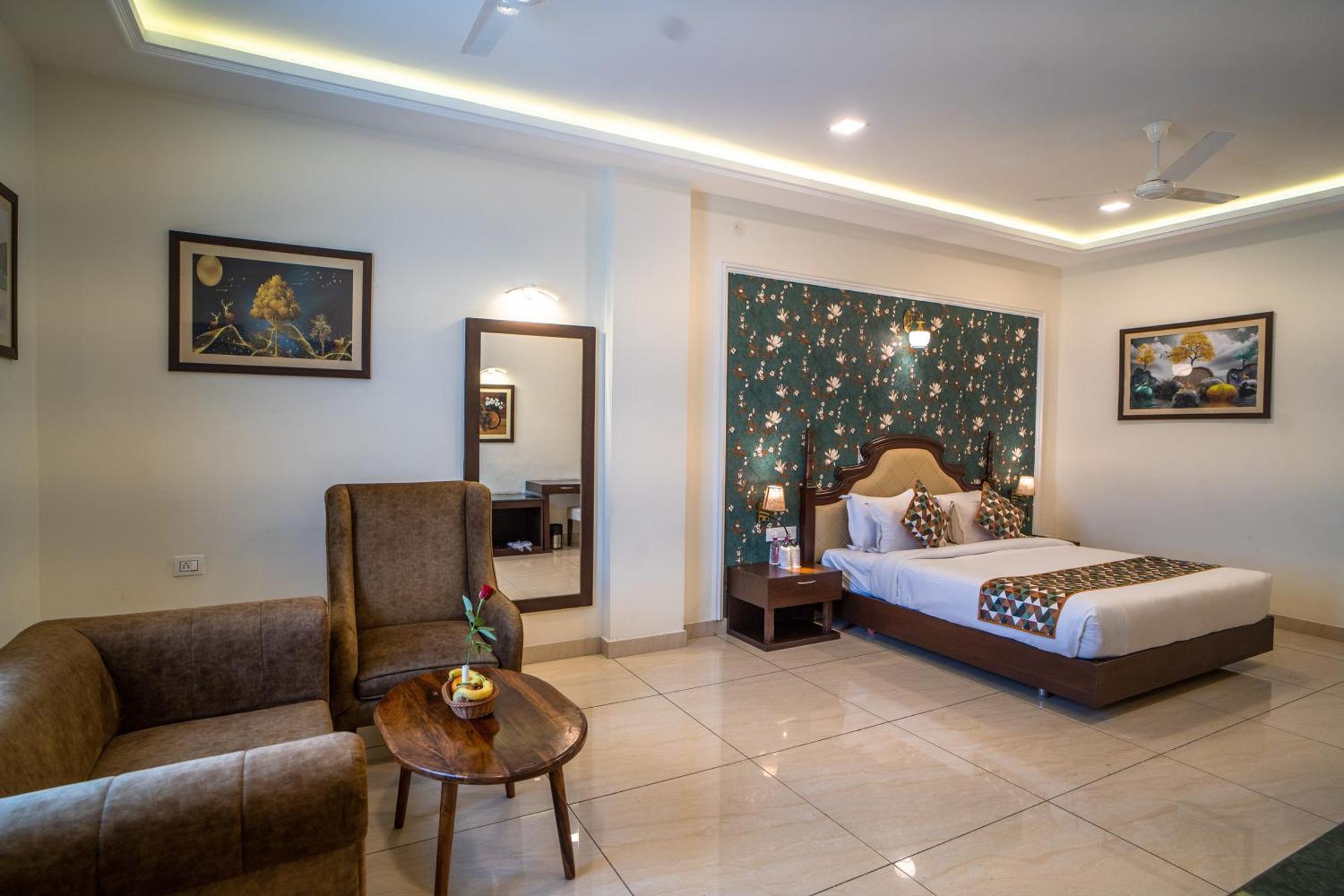 The Courtyard - Beyond Bar & Club Otel Udaipur Dış mekan fotoğraf