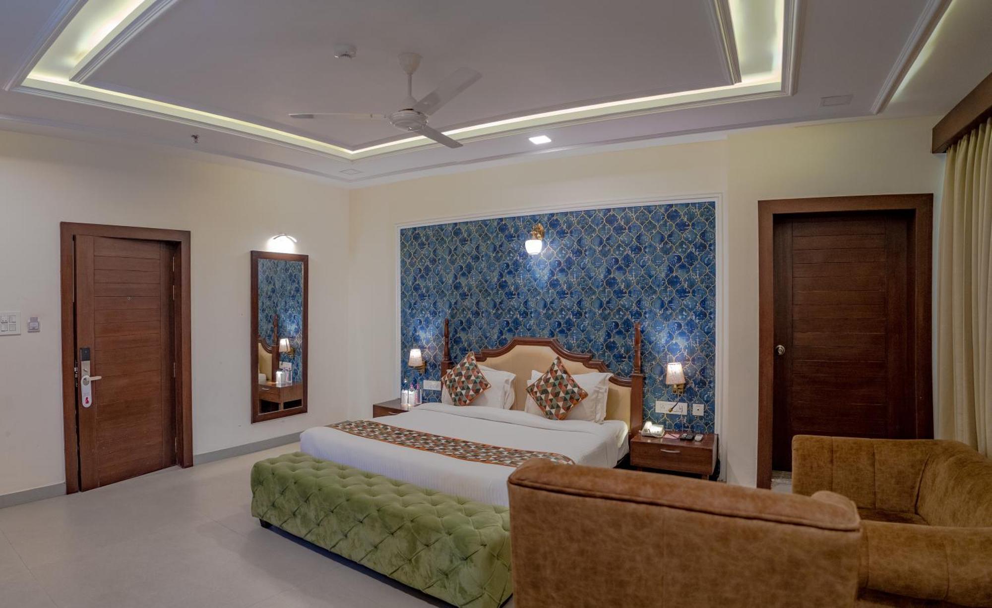 The Courtyard - Beyond Bar & Club Otel Udaipur Dış mekan fotoğraf